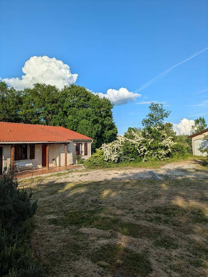 Location de vacances pour 4 personnes, avec piscine à Flaugnac - 4