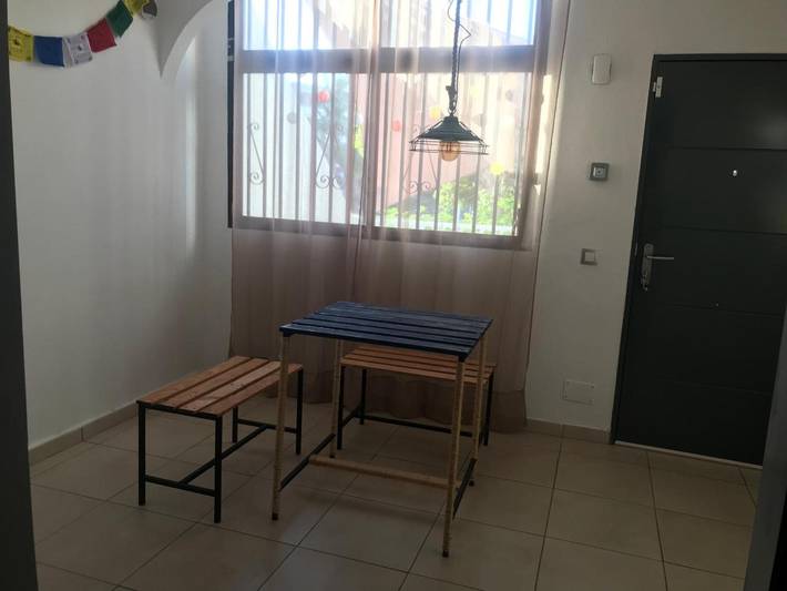 Ganze Wohnung, Ferienwohnung 'New Cozy Flat' mit Bergblick, privatem Pool und Wlan in Costa del Silencio, Arona