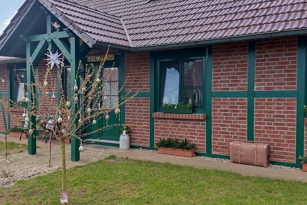 Ganze Wohnung, Ferienwohnung Bossmann - Ferienwohnung Zum Eichenblick in Groß Kelle, Müritz