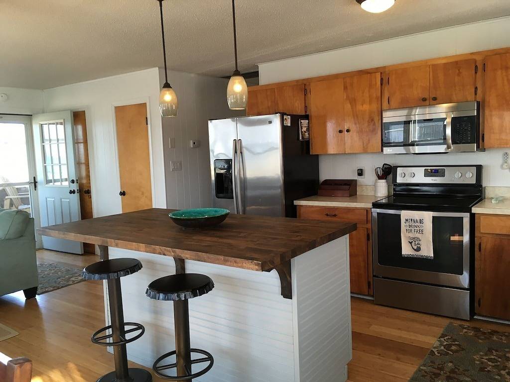 Charmantes Oceanfront Beach Cottage. . . Das ist dein glücklicher Ort !! in Nags Head, Dare County