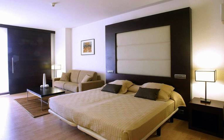 Apartamento para 10 personas, con Terraza y Jardín en Pozuelo de Alarcón