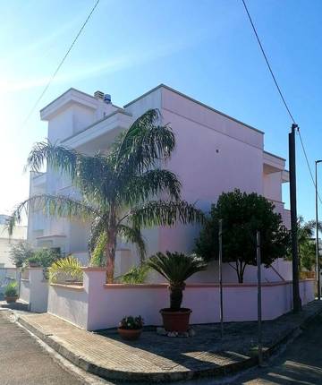 Gîte pour 5 personnes, avec balcon et vue à Miggiano