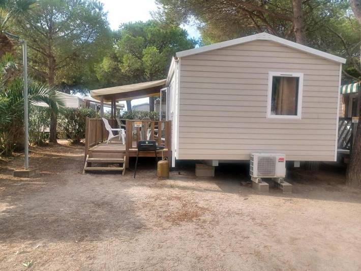 Camping para 6 personas, con piscina además de vistas al lago y terraza en Le Barcarès