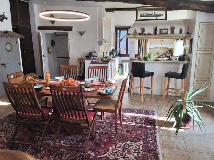 Chambre d’hôte pour 4 personnes, avec sauna ainsi que vue et terrasse, animaux acceptés à Cotignac - 3