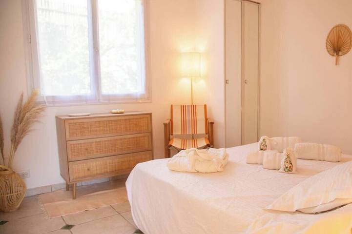 Villa pour 8 personnes, avec balcon ainsi que jardin et piscine à Le Cannet - 4
