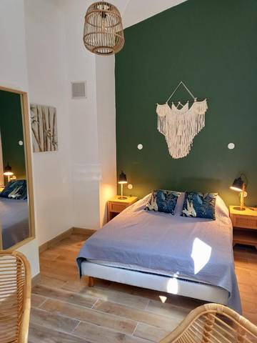 Hôtel pour 3 personnes, avec terrasse et piscine à Tuchan