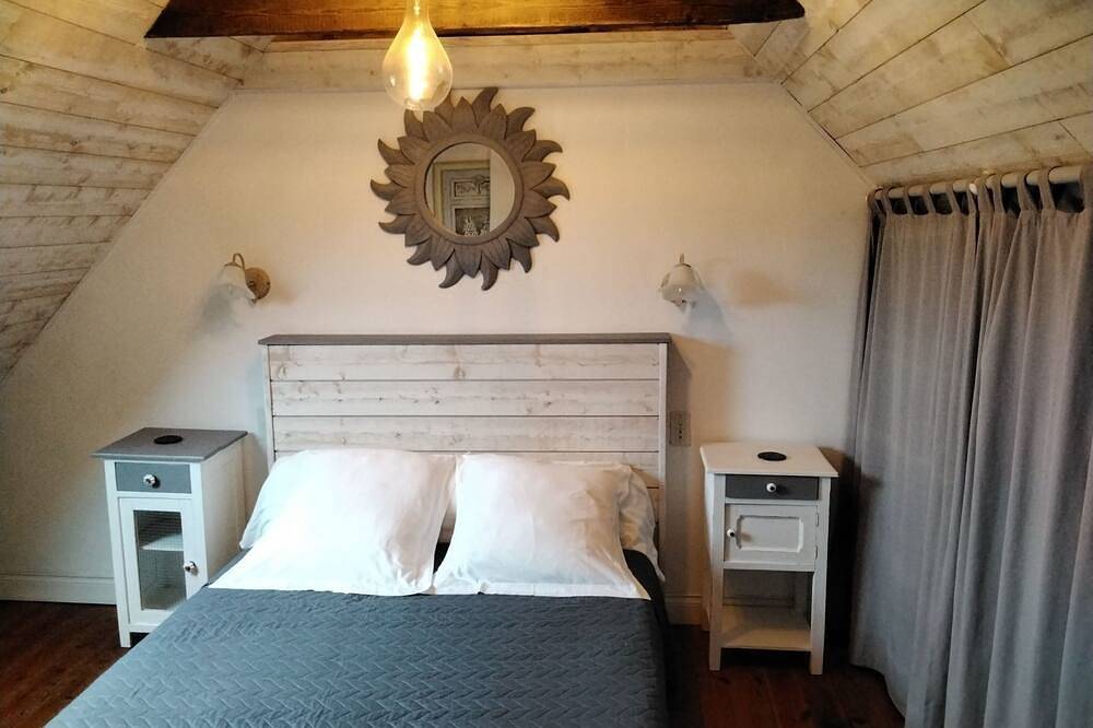 Bretonisches Ferienhaus in Meeresnähe mit Garten in Tréogat, Côte de Cornouaille