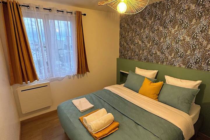 Ganze Wohnung, Charmantes renoviertes Apartment in ruhiger Lage nahe Metro & Einkaufsmöglichkeiten in Bagnolet, Seine-Saint-Denis