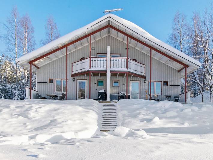 Hallantytär b3 paritalo in Ukkohalla, Kainuu
