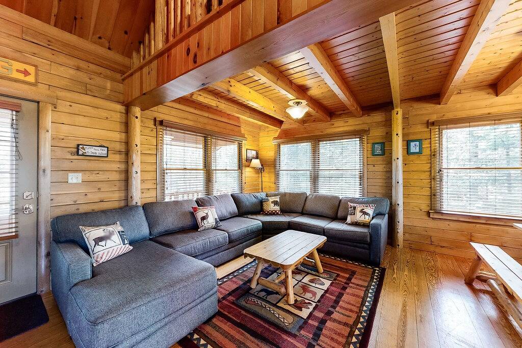 Dog-friendly lakefront home with deck, grill, Wifi, shared dock & water access in Moosehead Lake