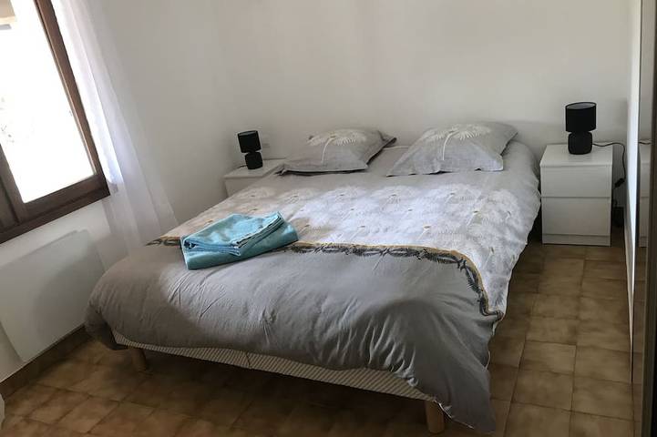 Location de vacances pour 4 personnes, avec jardin et terrasse à Labeaume - 2