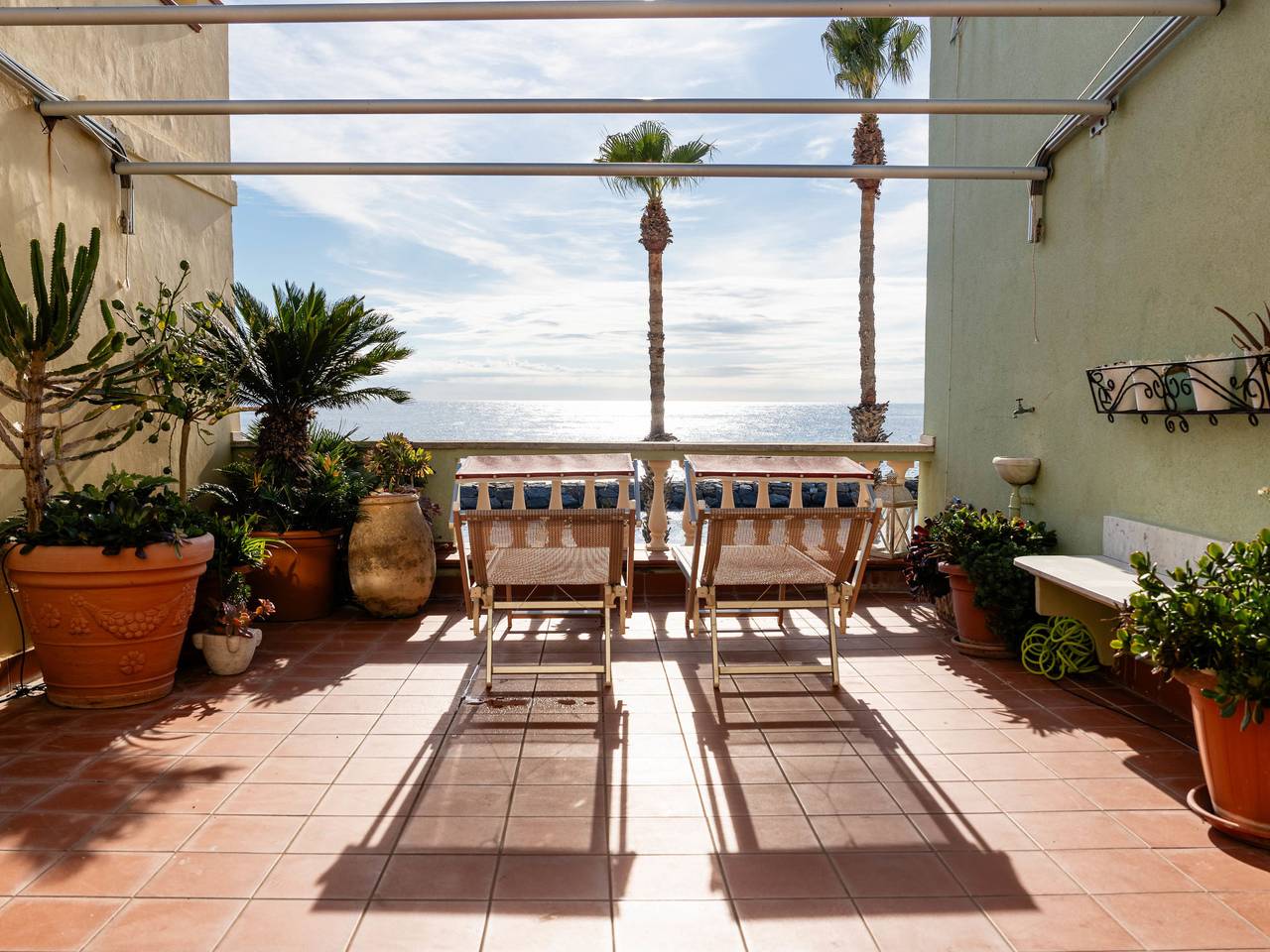 La Loggia sul mare in Riva Ligure, Riviera di Ponente