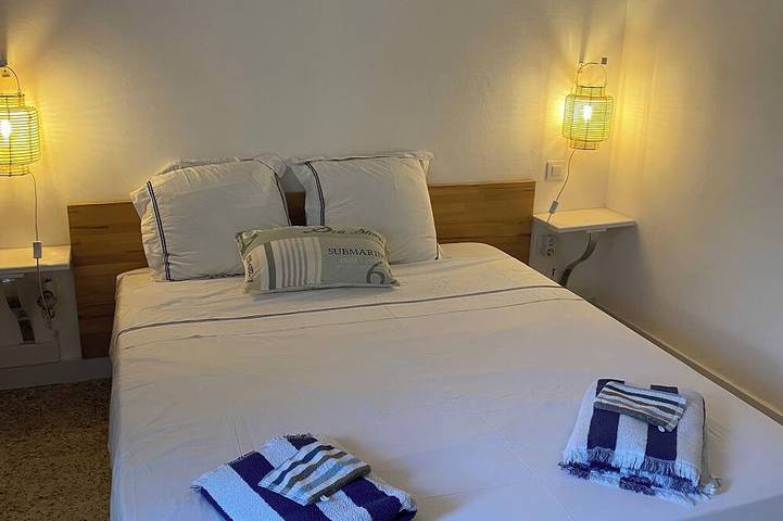 Très Jolie Maison Idéale Pour Famille à 100m de la Mer, 700m des Plages in Torredembarra, Costa Dorada