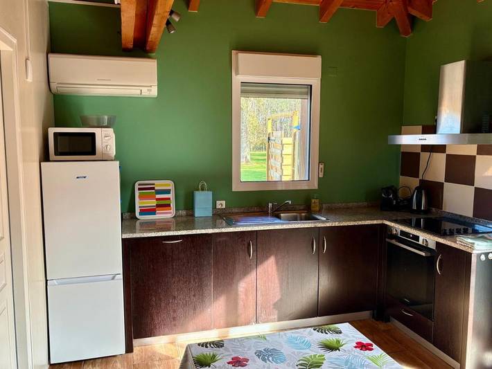 Location de vacances pour 3 personnes, avec jardin ainsi que vue et piscine, animaux acceptés à Lévignacq - 2