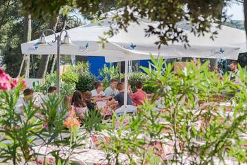Camping per 4 Persone in Cunski, Lussino, Foto 3
