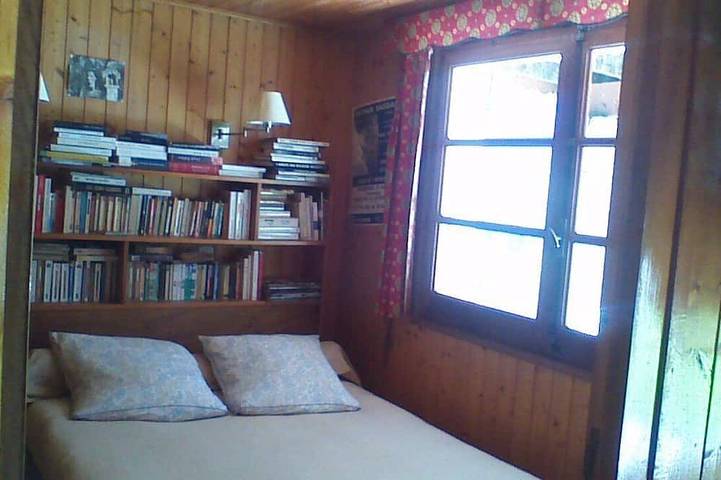 Large chalet close to Chamonix Mont Blanc and 400m from the Balme cable car in Vallorcine, Bonneville region
