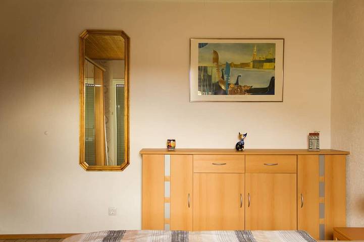 Ganze Wohnung, Apartment mit Terrasse und Garten direkt am Naturfreibad in Muggensturm, Nordschwarzwald