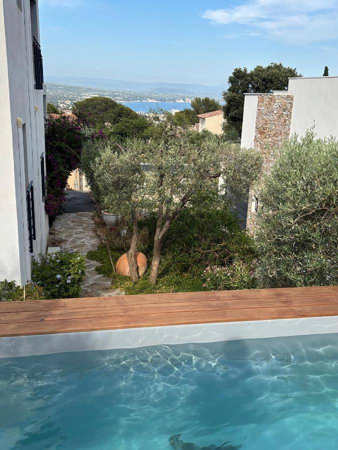 Maison contemporaine avec magnifique vue mer in La Ciotat, Marseille en omgeving