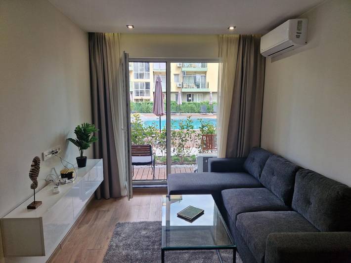 Holiday letting for 2 people, with terrace in Sunny Beach