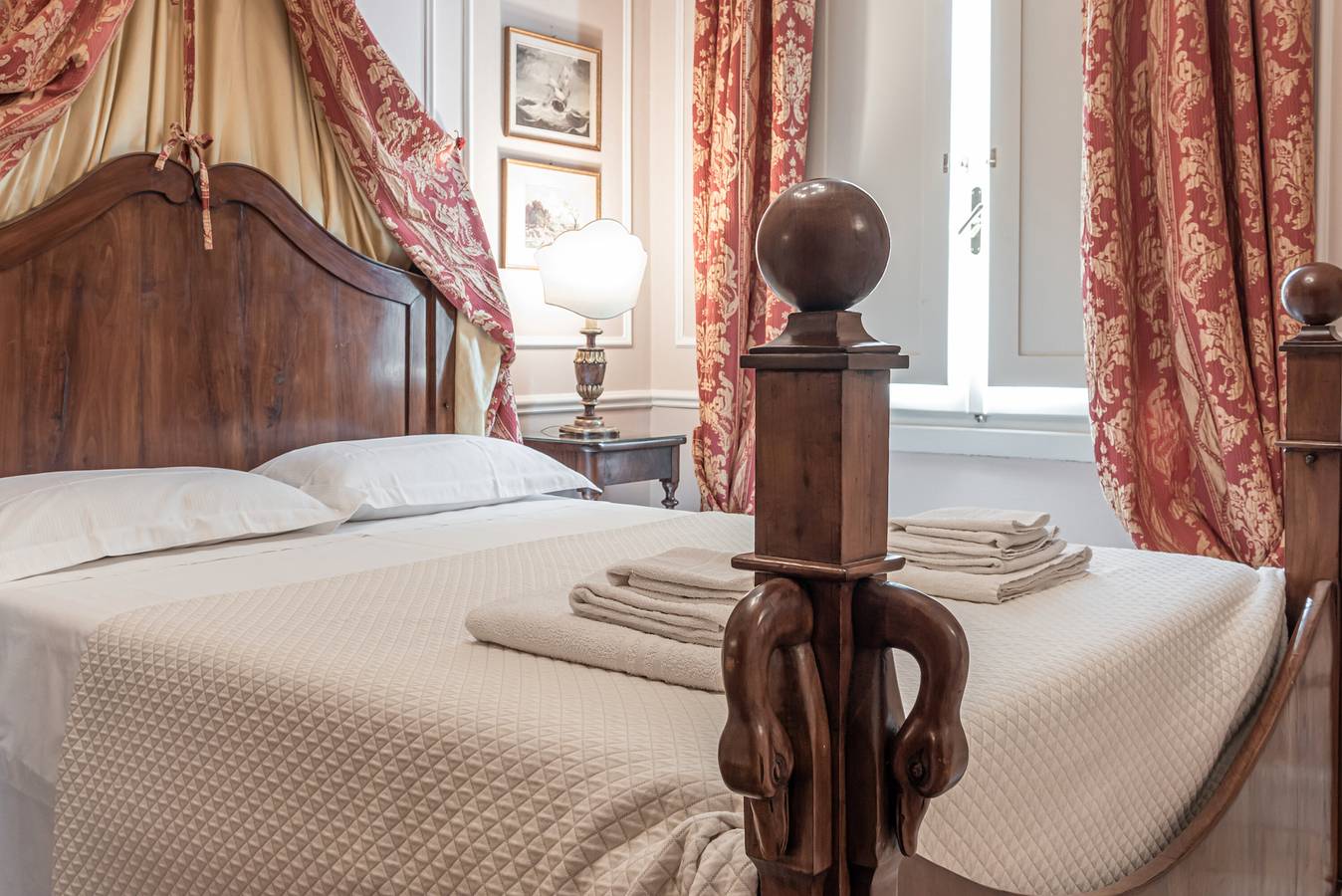 Entire apartment, Apartment 'Alessandro' with Wi-Fi and Air Conditioning in Gavinana Galluzzo, Florence