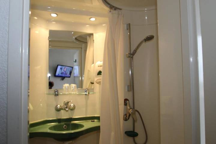 Hôtel pour 2 personnes, animaux acceptés à Aimargues - 3