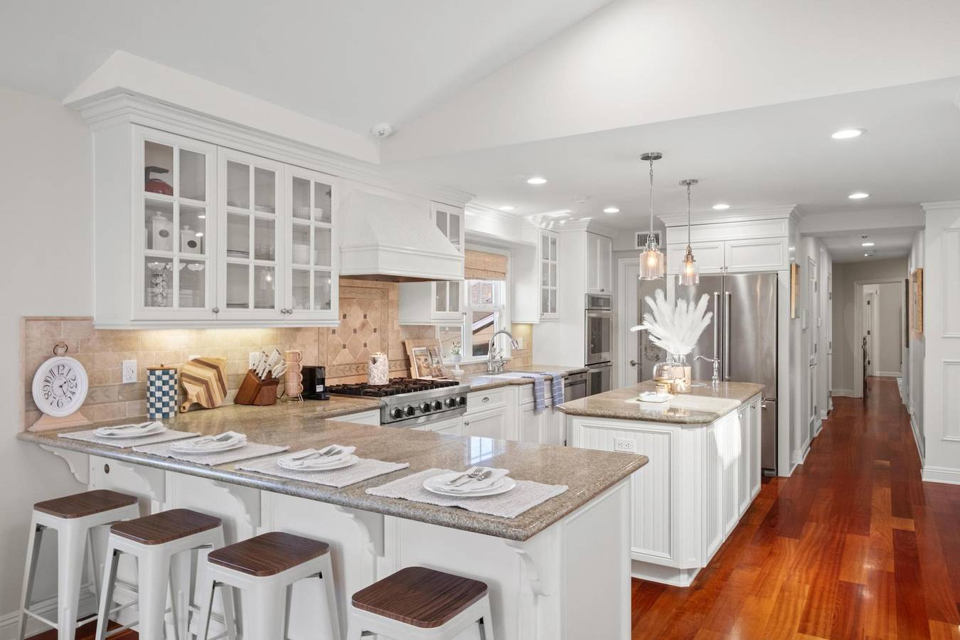 4br Beach House Steps from Sand - Ac Parking Bbq in Hermosa Beach, Los Angeles County