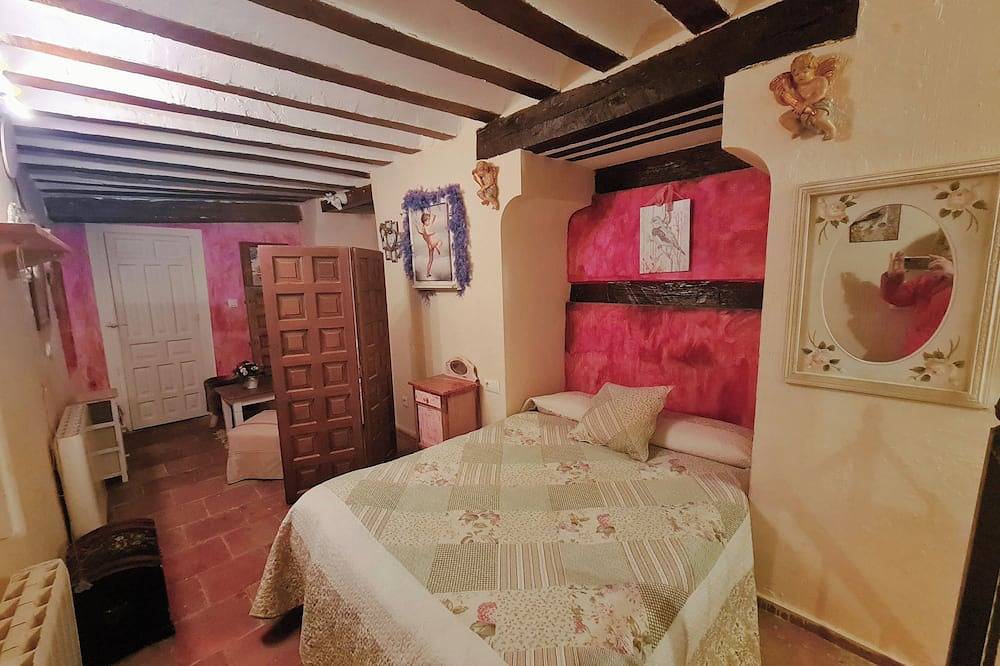 Entire apartment, Precioso apartamento en el casco antiguo de Cuenca in Cuenca, Cuenca Province