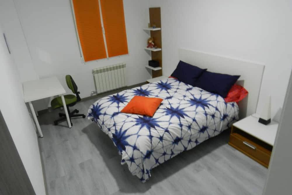 Entire apartment, Your-Trip Ideal for wine tourism and Laurel street in Logroño, La Rioja Province