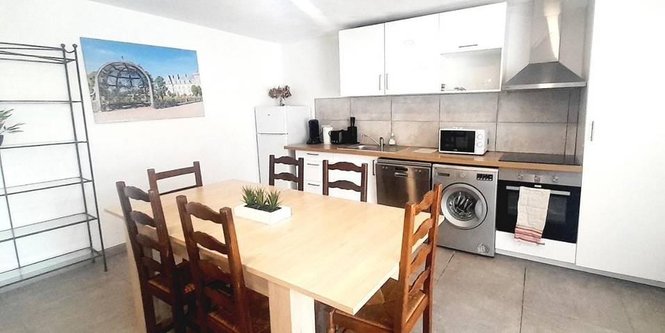 Gîte pour 10 personnes, avec Terrasse dans Vallères