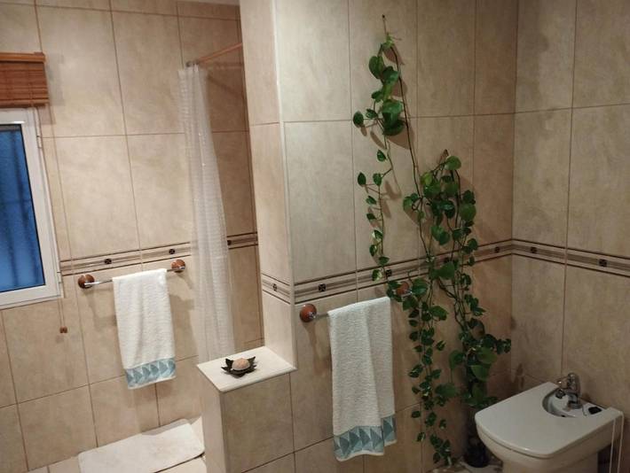 Casa rural para 8 personas, con Jacuzzi y Terraza además de Jardín y Piscina en Viñuela - 2