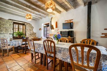 Casa De Campo para 15 Personas en Peñamellera Alta, Interior de Asturias, Foto 3