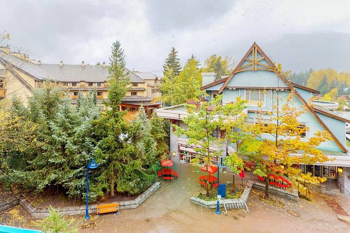 Glamping for 4 people in Whistler