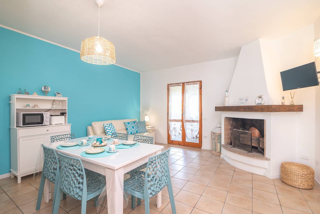 Ganze Wohnung, Ferienwohnung 'Villa Clelia' mit privater Terrasse, privatem Garten, Klimaanlage und Wlan in Palau (dorf), Palau (Sardinien)