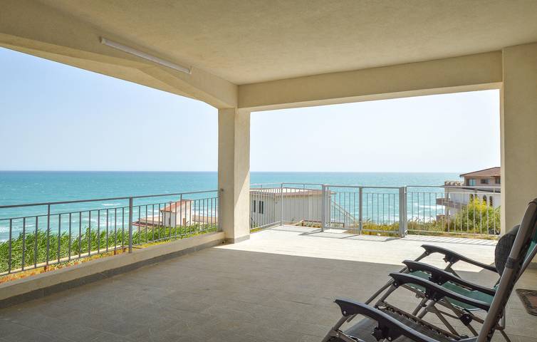 Location de vacances pour 6 personnes, avec Terrasse et Jardin à Sciacca