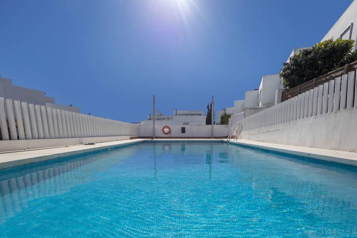 Chaleureuse maison mitoyenne dans résidence avec piscine in Conil de la Frontera, Costa de la Luz