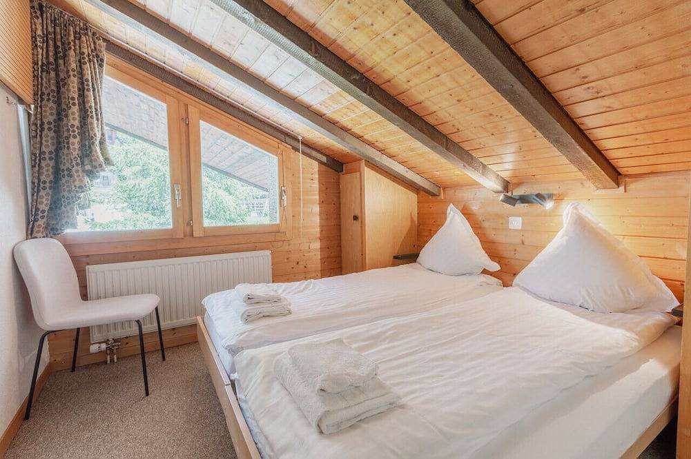 Apartamento entero, Charming duplex apartment 3 minutes from the ski lifts in Grimentz, Anniviers
