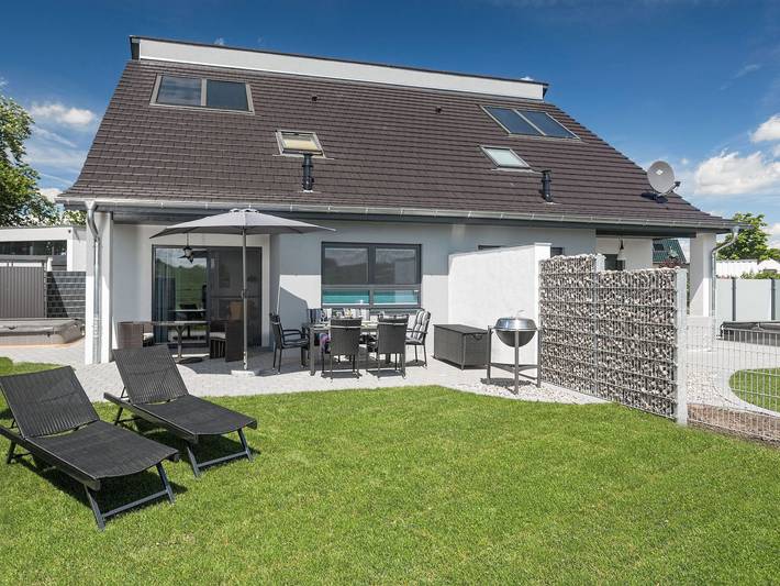 Ferienhaus für 8 Personen, mit Sauna und Garten sowie Terrasse, kinderfreundlich in Göhren-Lebbin - 4