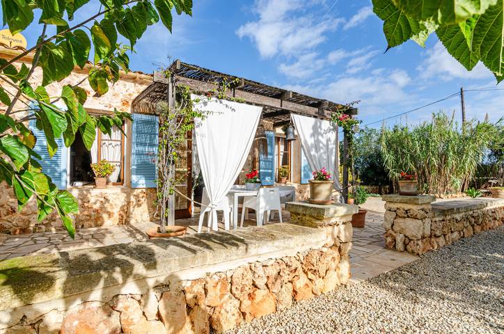 Casa rural para 3 personas, con terraza además de piscina y jardín en Sineu - 4