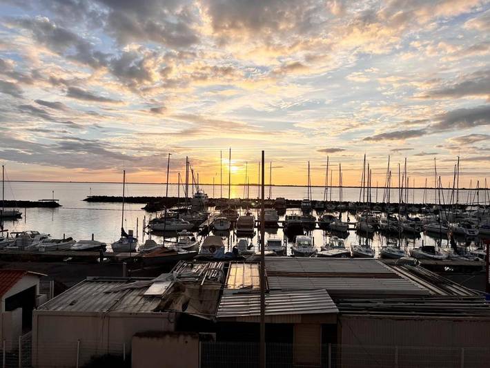 Gîte pour 6 personnes, avec vue et balcon dans Port De Marseillan - 4