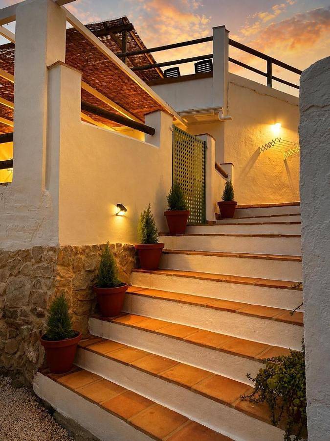 Casa rural para 3 personas, con Terraza y Jardín además de Piscina y Vistas al lago en El Chorro - 4