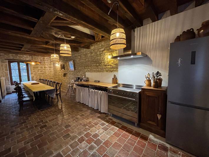 Gîte pour 14 personnes, avec jardin à Saint-Père (Yonne) - 3