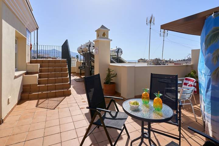 Estudio entero, Estudio '2C con Balcón, Vista a la Montaña, Wi-Fi y Aire Acondicionado' in Nerja Centre, Nerja