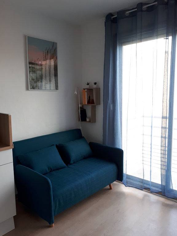 Studio entier, Studio centre ville, coin nuit, neuf in Balaruc-les-Bains, Côte d'Améthyste