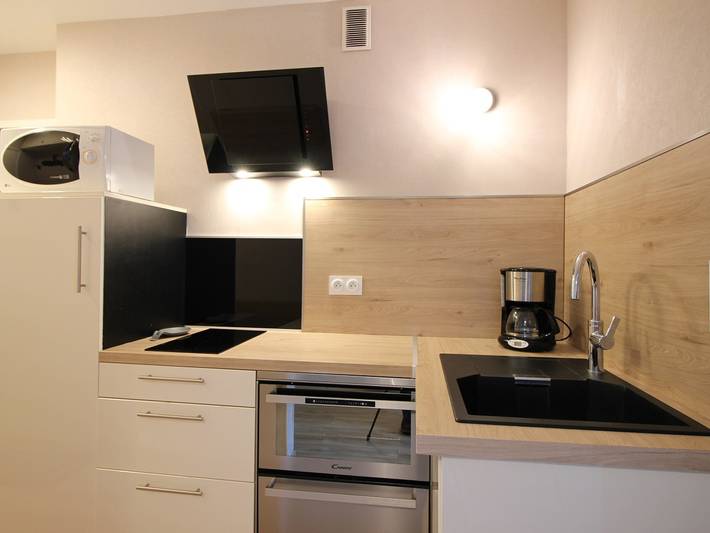 Ganze Wohnung, Renoviertes T2 mit Balkon und Parkplatz in Mont-Dore in Mont-Dore, Regionaler Naturpark Volcans d'Auvergne