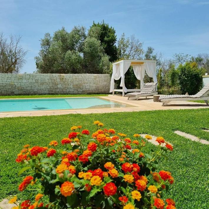 Ferienhaus für 4 Personen, mit Terrasse und Garten sowie Pool und Ausblick
