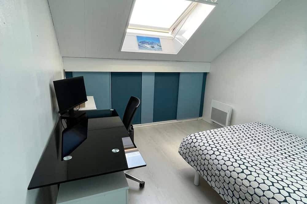 Ganze Wohnung, Bright duplex with terrace and lake view – Brison-Saint-Innocent in Brison-Saint-Innocent, Chambéry und Umgebung