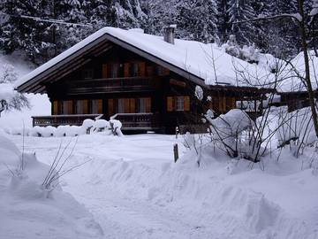 Cottage pour 7 personnes, avec terrasse à Champéry