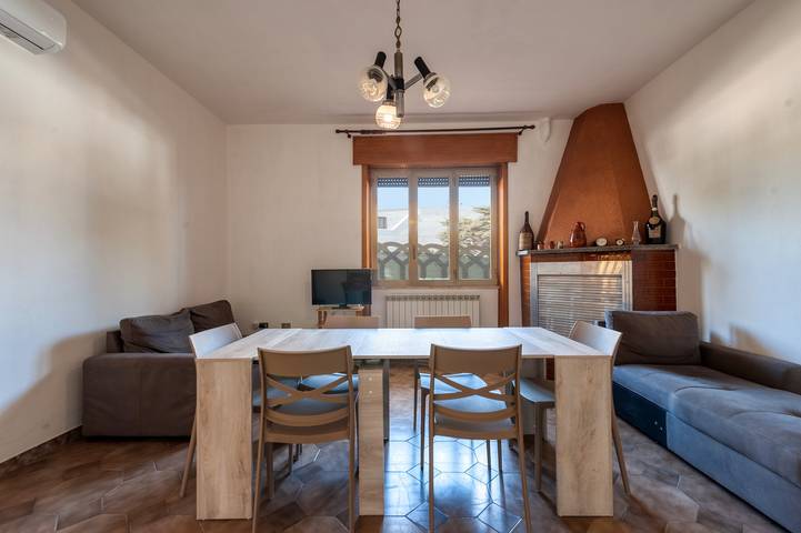Ferienwohnung für 10 Personen, mit Garten in Torre Lapillo - 2