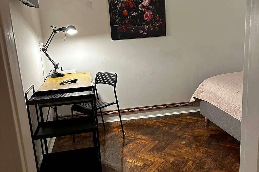 Ganze Wohnung, Cozy pet friendly apartment - 5 min from Old Town! in Osiedle Partyzantów, Zamosch