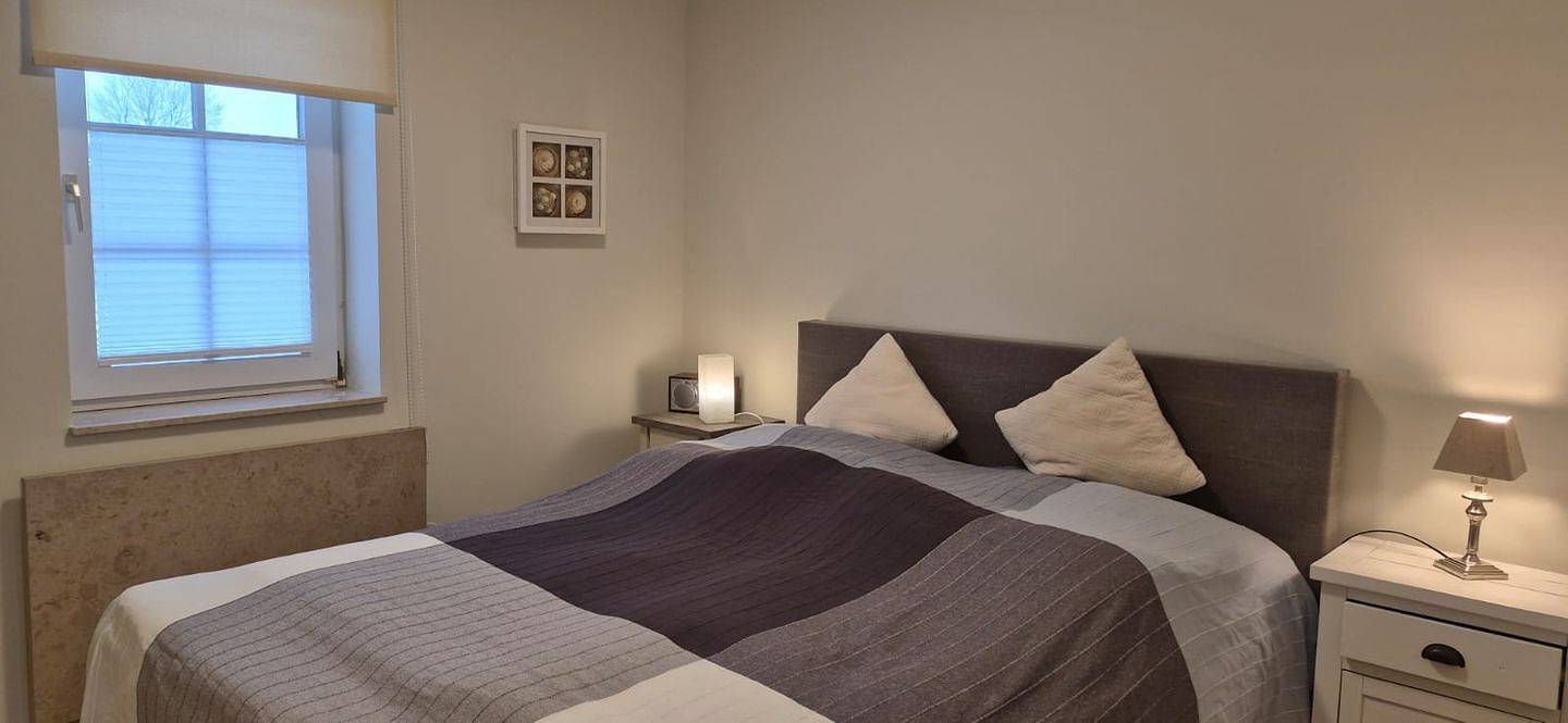 Ganze Wohnung, Ferienwohnung Reet & Meer: Stilvoller Komfort nahe Nordseestrand in Büsumer Deichhausen in Büsumer Deichhausen, Nordseeküste